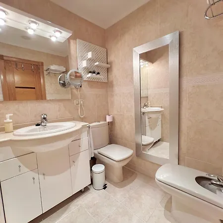 Bright And Cozy With Pool And Jacuzzi And Near Appartement Fuengirola