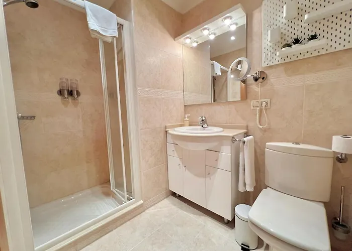 アパート Bright And Cozy With Pool And Jacuzzi And Near *