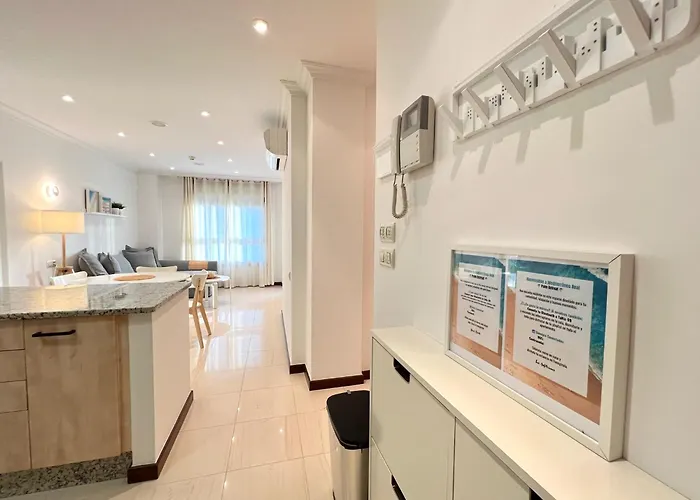 Bright And Cozy With Pool And Jacuzzi And Near Apartment Fuengirola