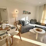 Apartament Bright And Cozy With Pool And Jacuzzi And Near *